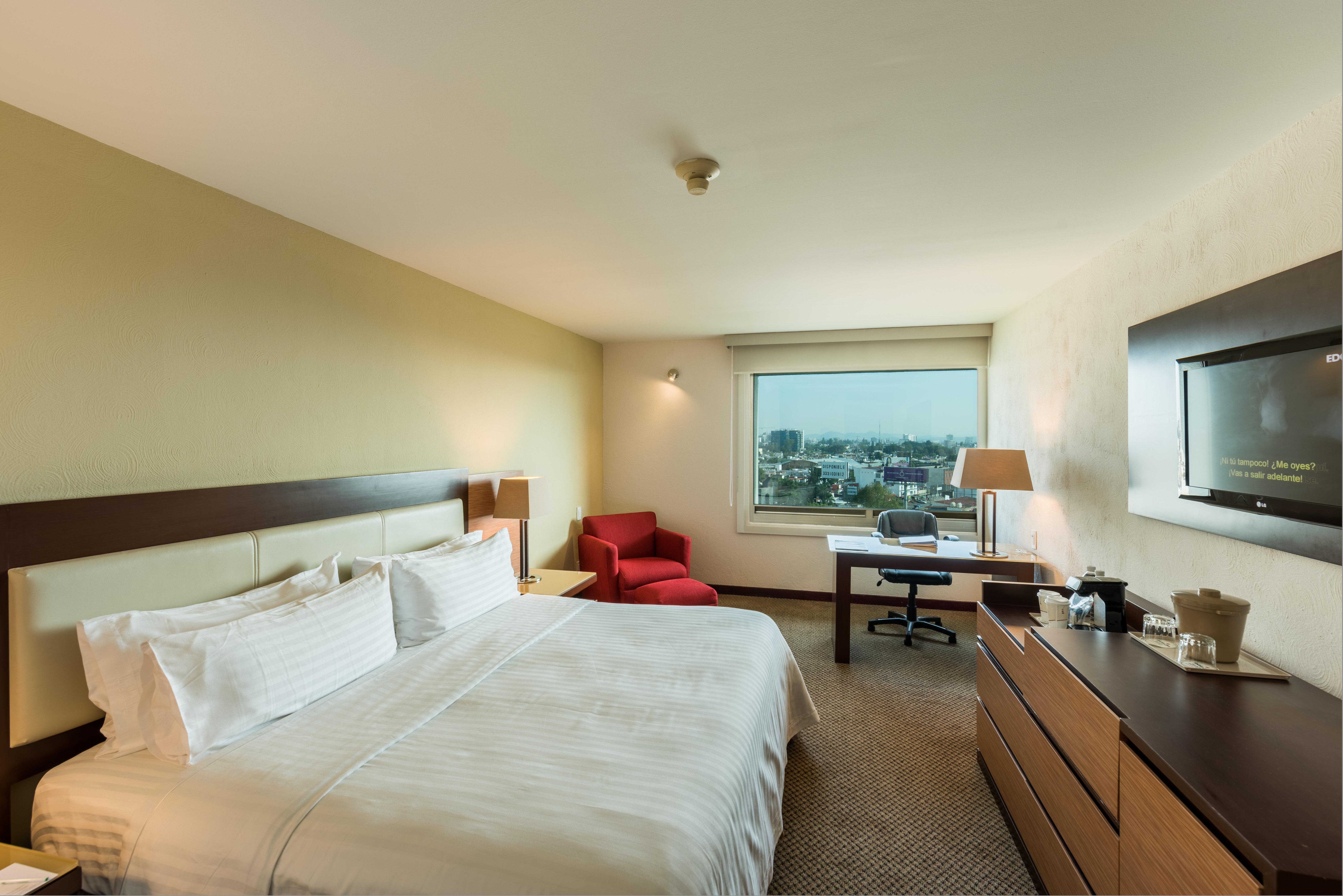 Holiday Inn Guadalajara Select By Ihg Екстер'єр фото