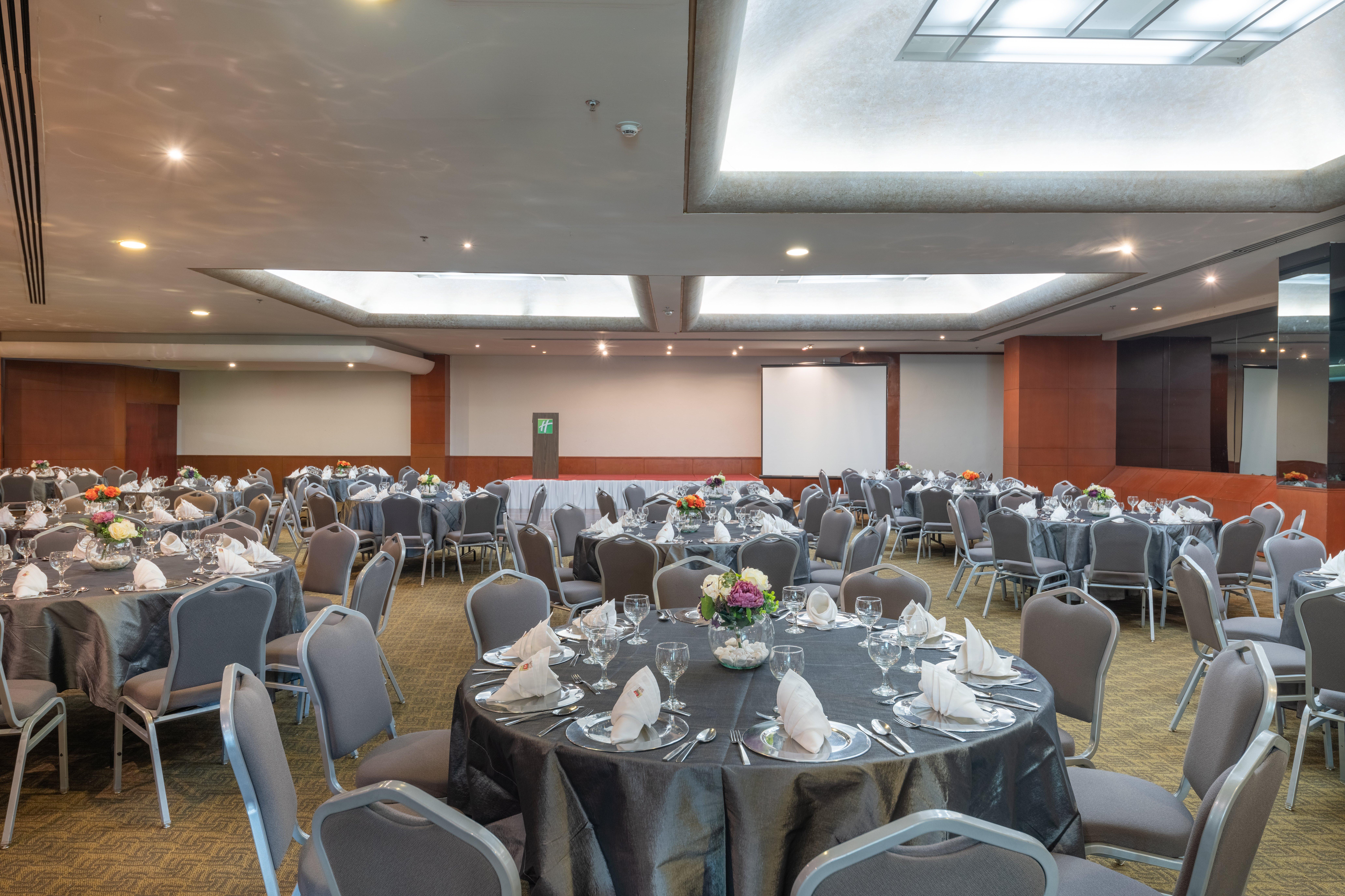 Holiday Inn Guadalajara Select By Ihg Екстер'єр фото