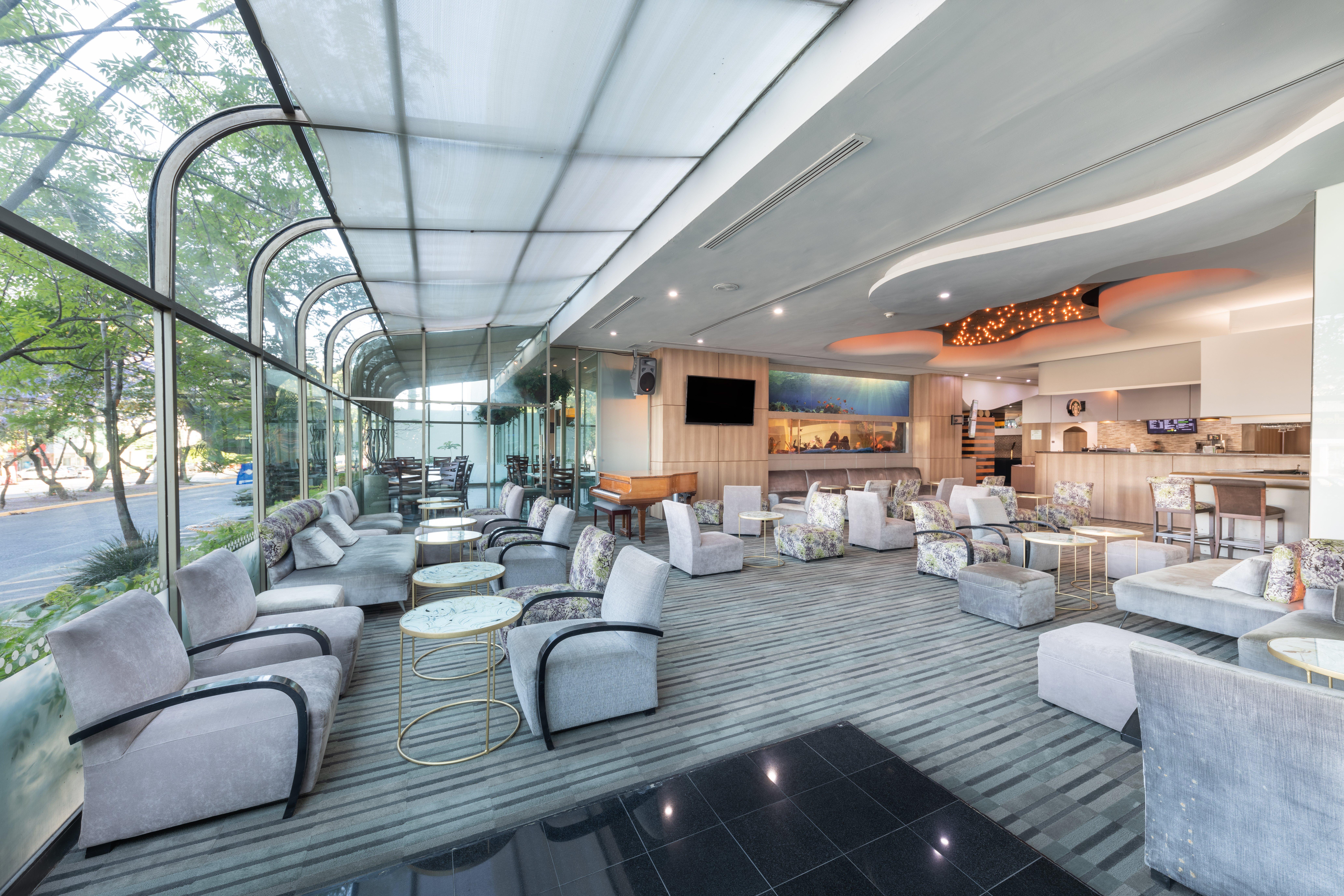Holiday Inn Guadalajara Select By Ihg Екстер'єр фото