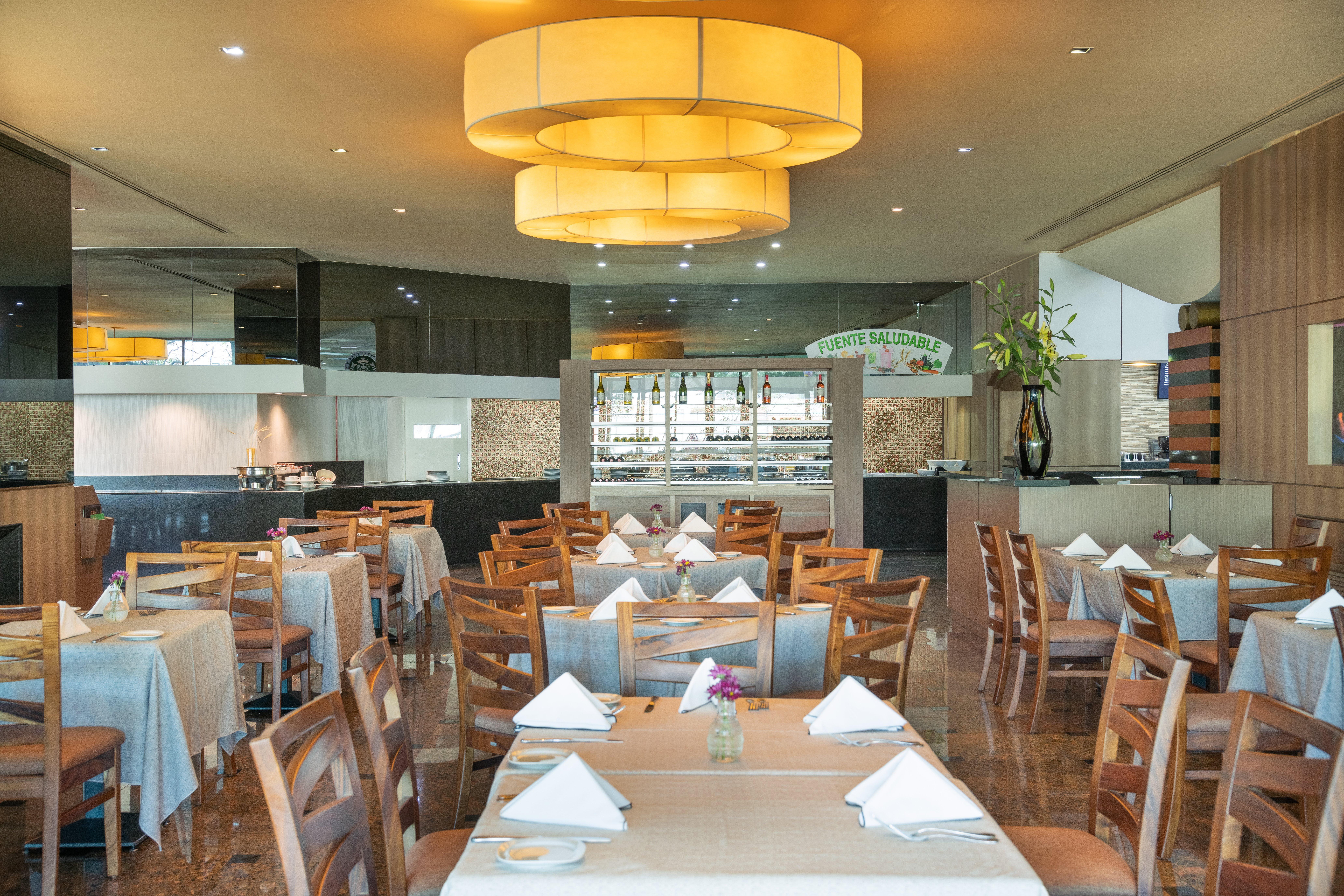 Holiday Inn Guadalajara Select By Ihg Екстер'єр фото