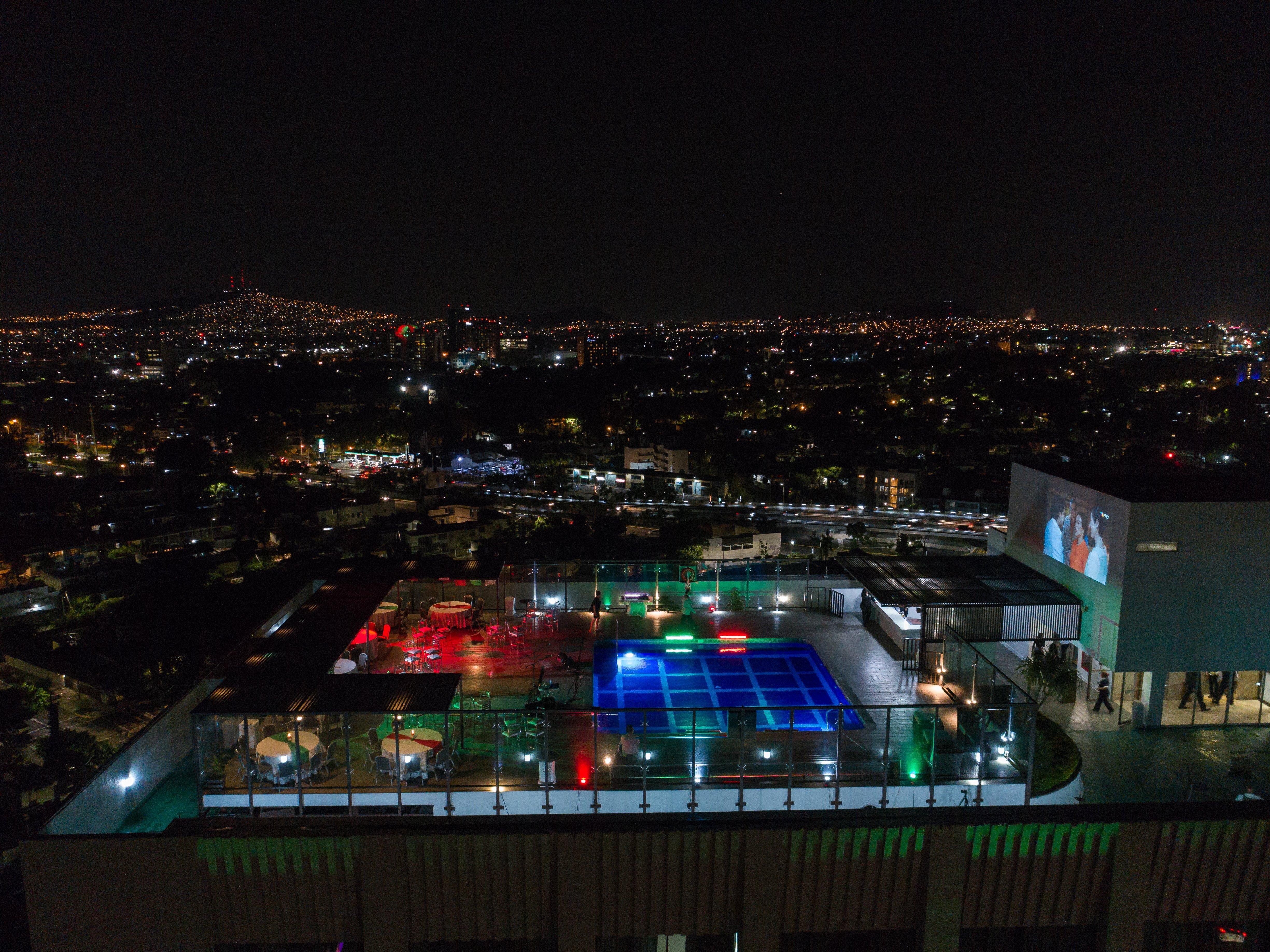 Holiday Inn Guadalajara Select By Ihg Екстер'єр фото