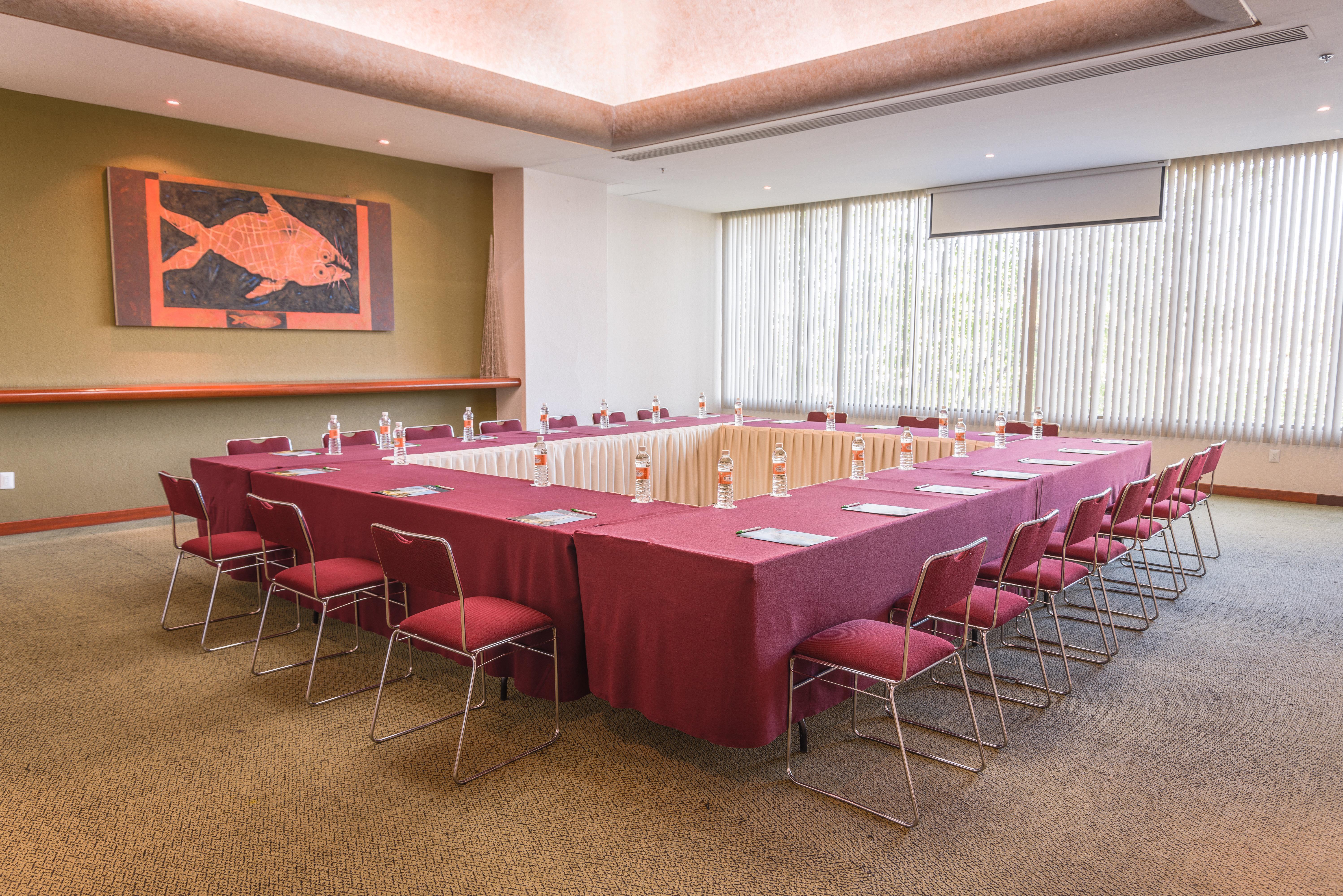 Holiday Inn Guadalajara Select By Ihg Екстер'єр фото