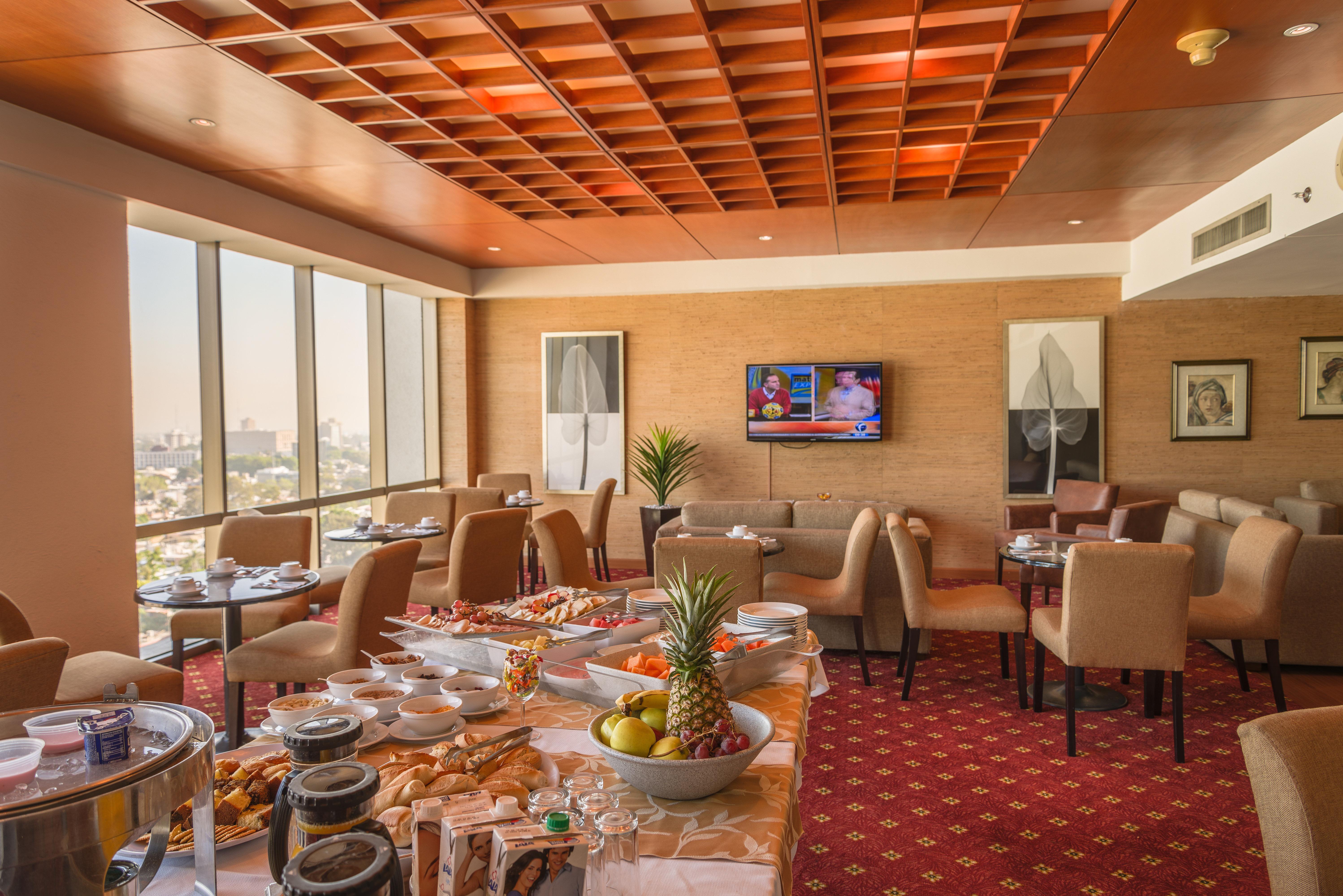 Holiday Inn Guadalajara Select By Ihg Екстер'єр фото